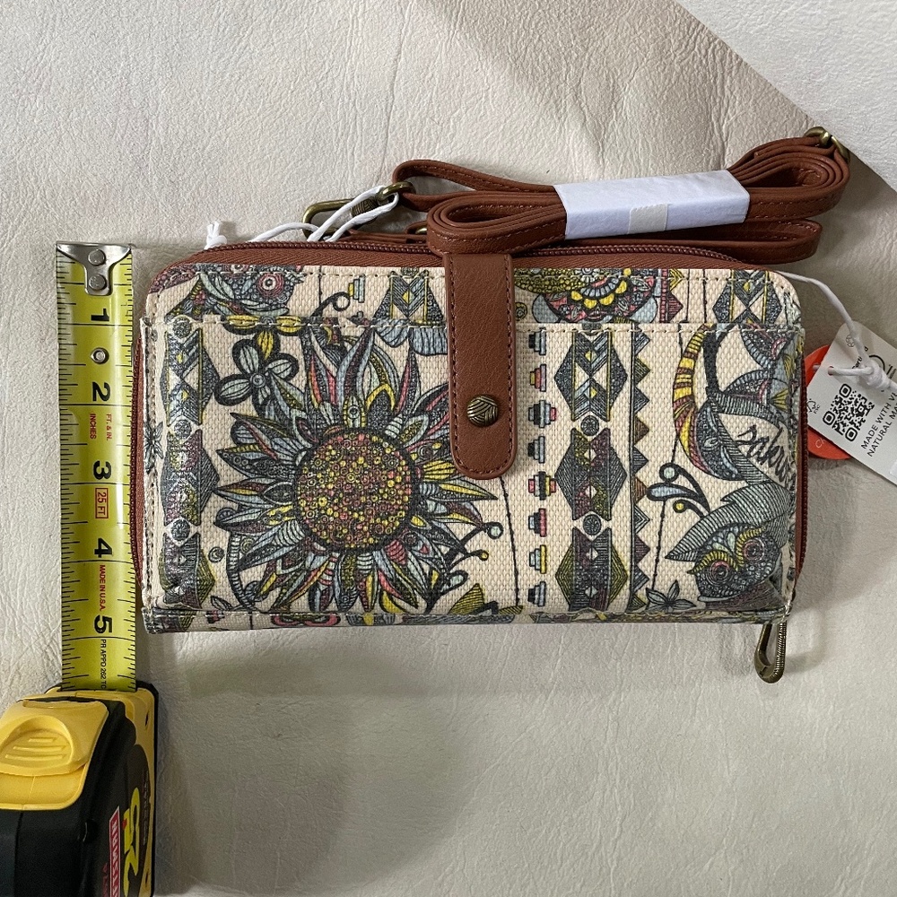 SakRoots Artist Circle Wallet Clutch NWT - Picture 2 of 7